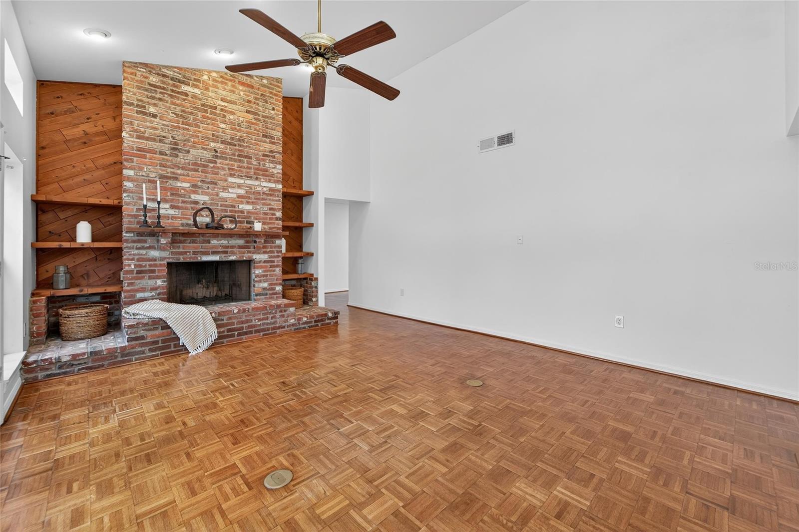 2873 Sea Pines Cir W Property Photo 15