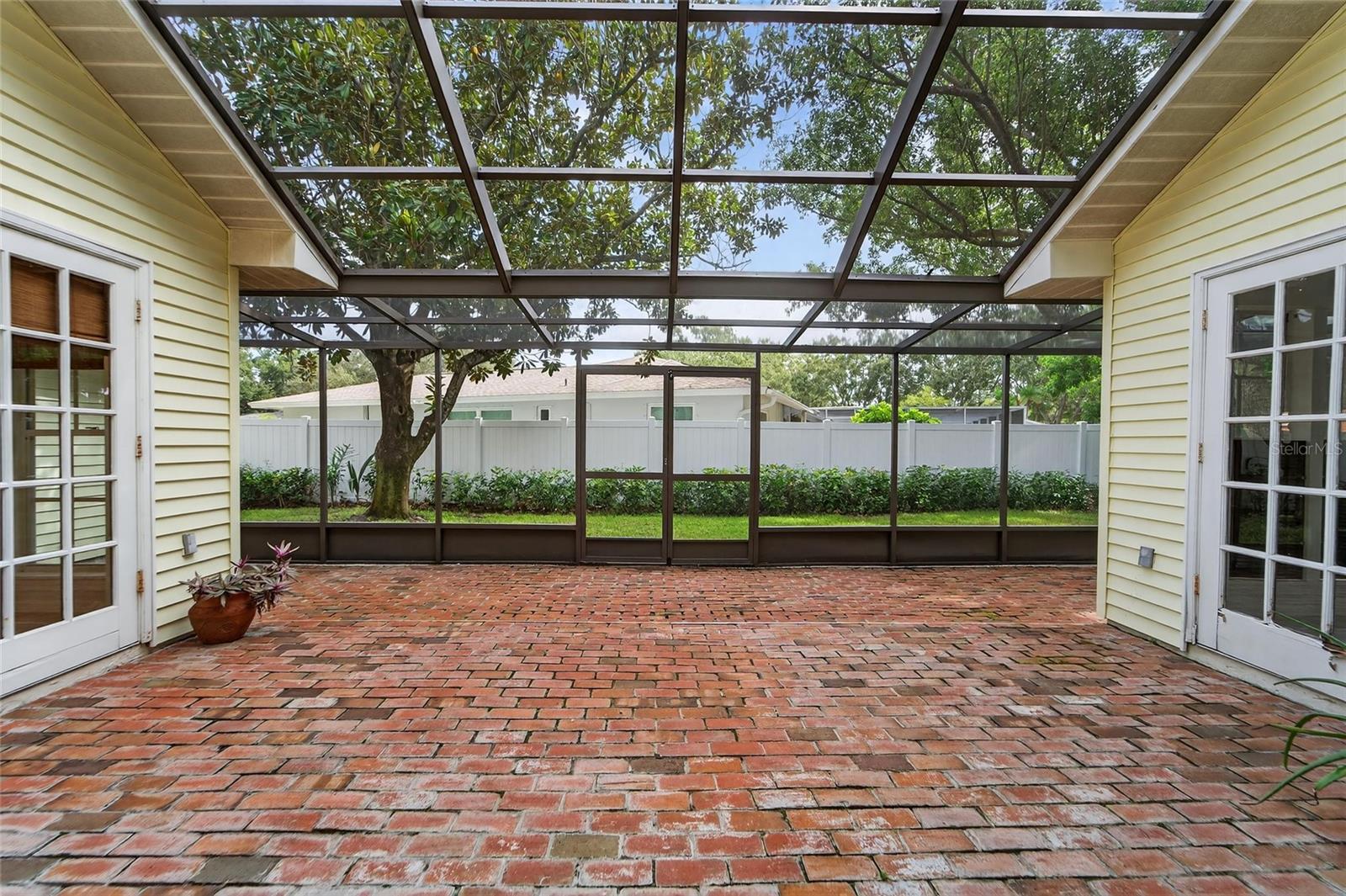 2873 Sea Pines Cir W Property Photo 62