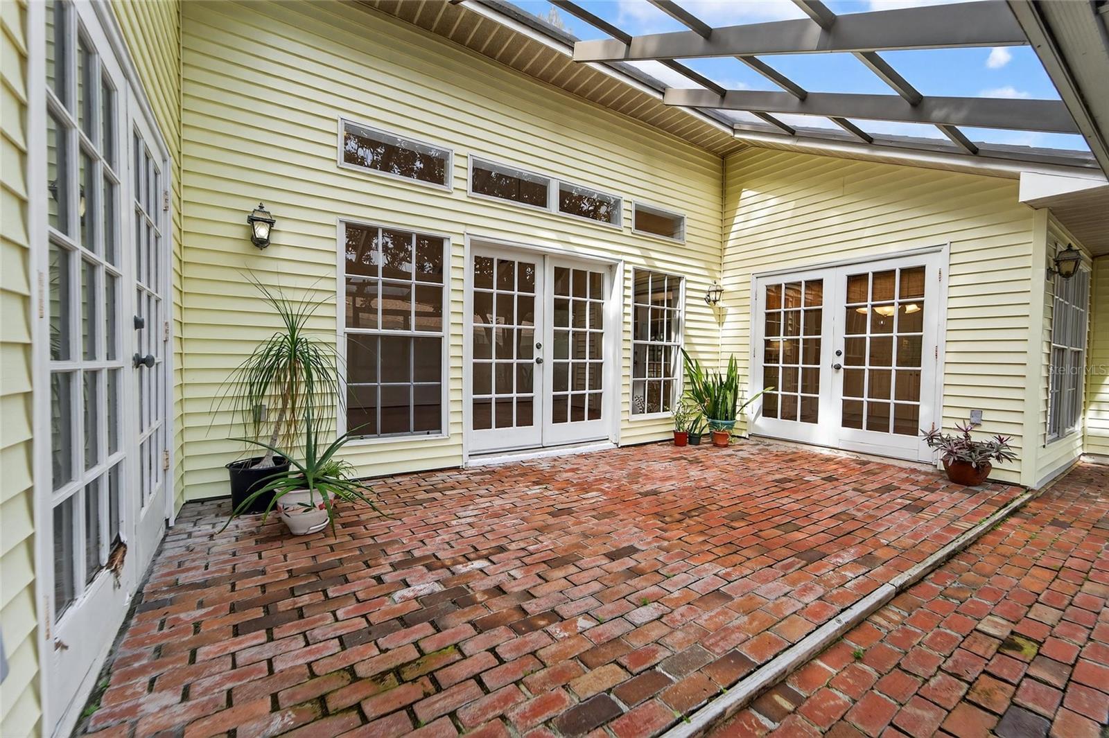 2873 Sea Pines Cir W Property Photo 64