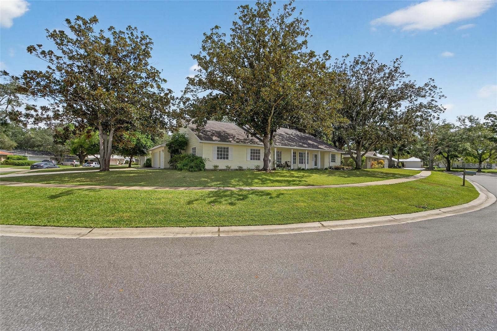 2873 Sea Pines Cir W Property Photo 72