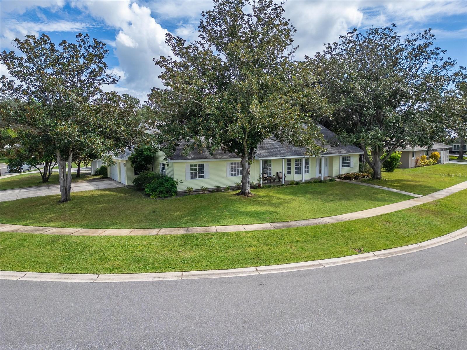 2873 Sea Pines Cir W Property Photo 79