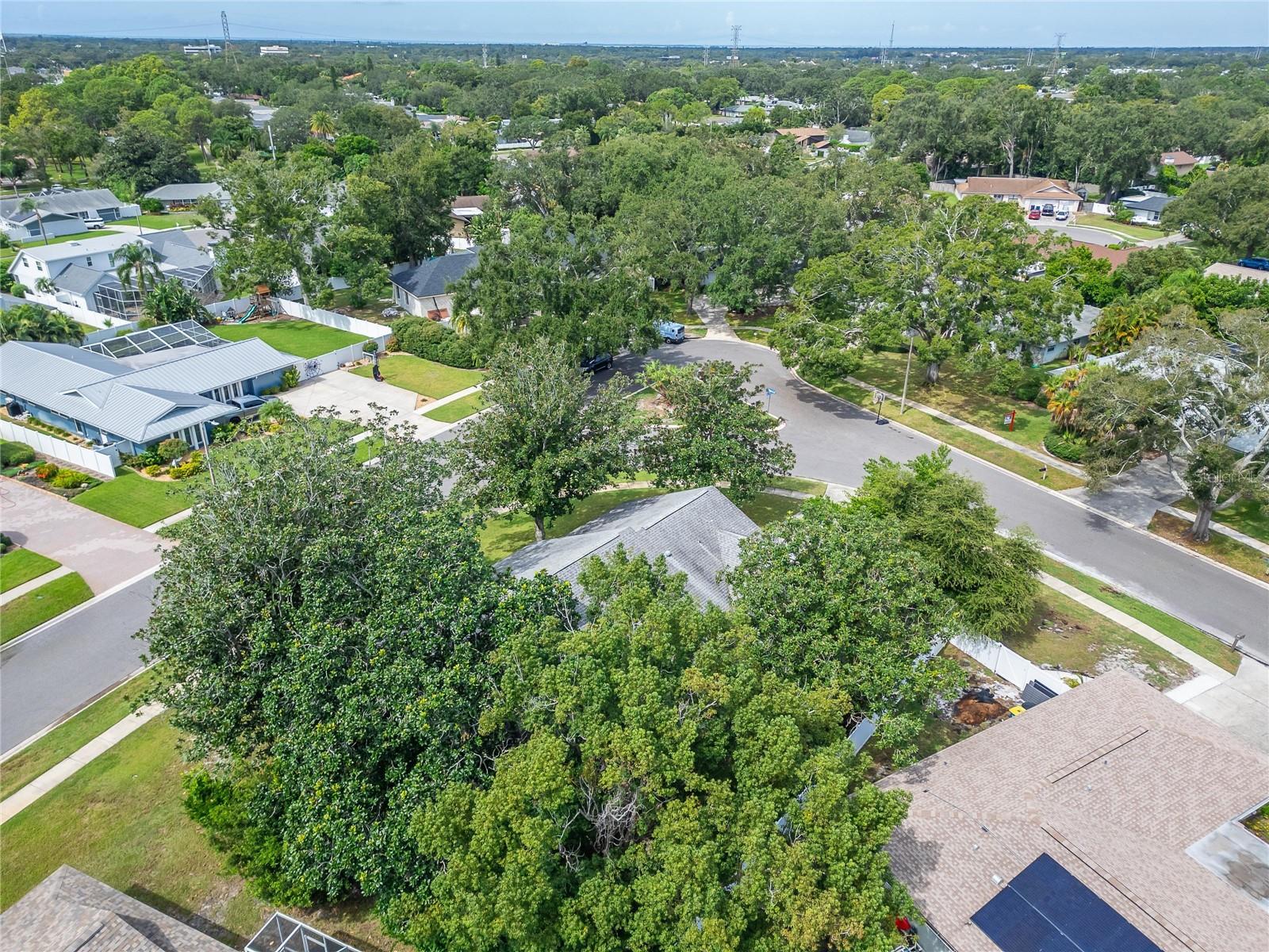 2873 Sea Pines Cir W Property Photo 95