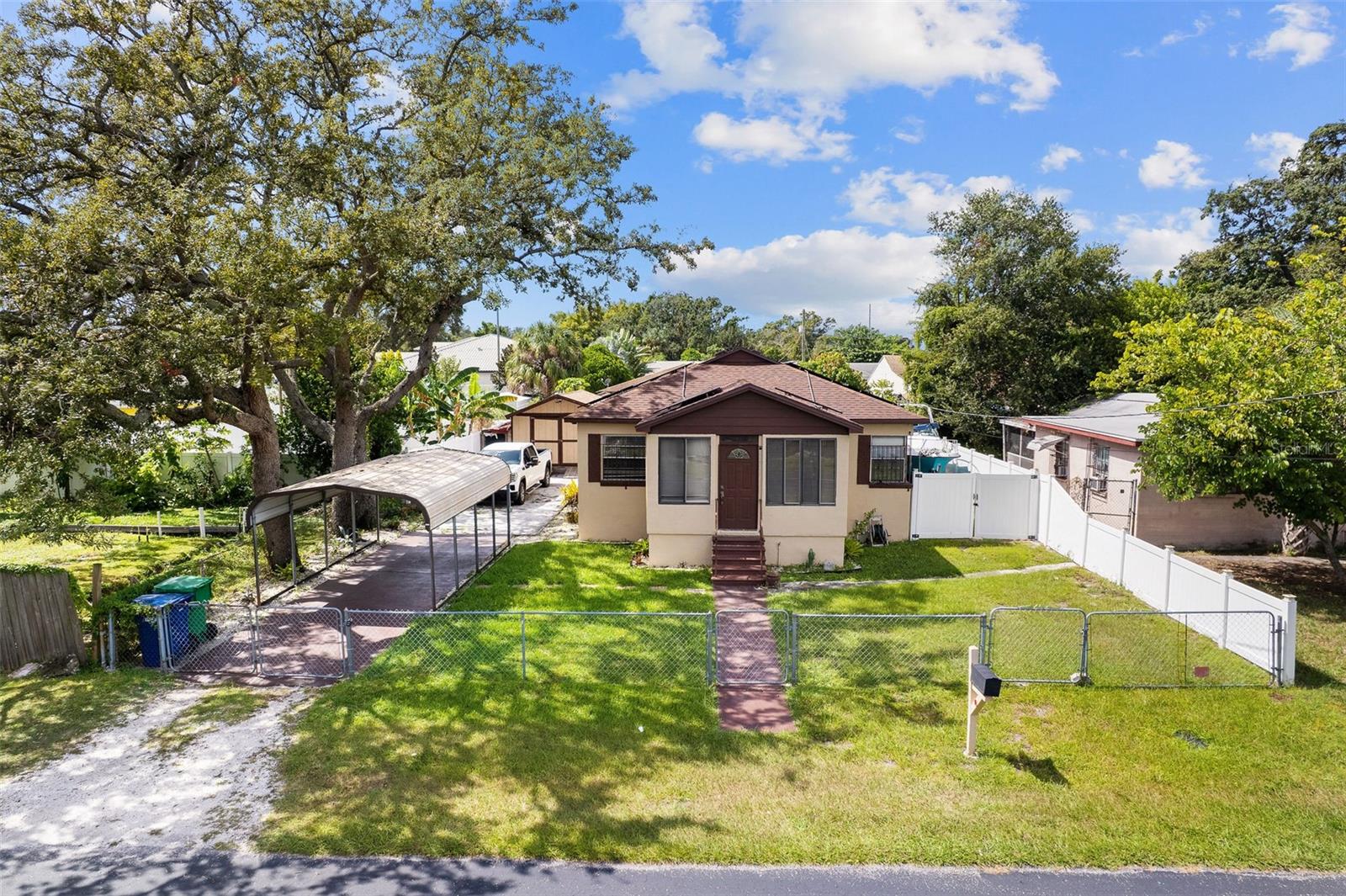 2708 N Matanzas Ave Property Photo 1