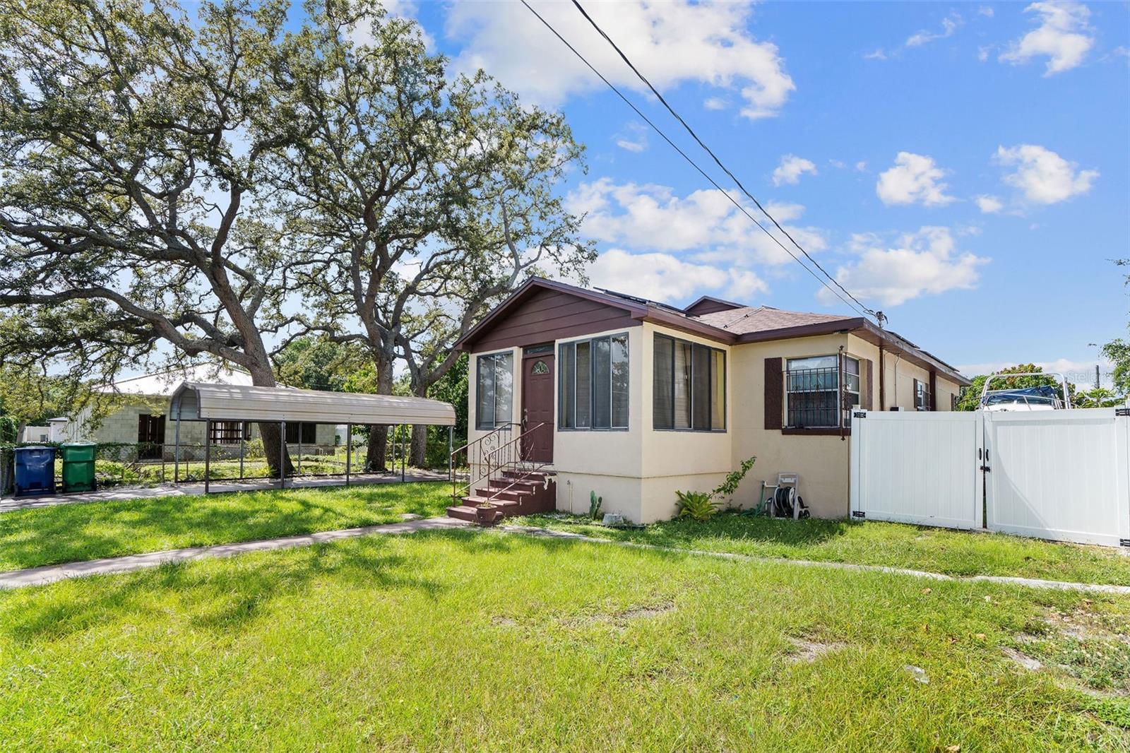 2708 N Matanzas Ave Property Photo 3
