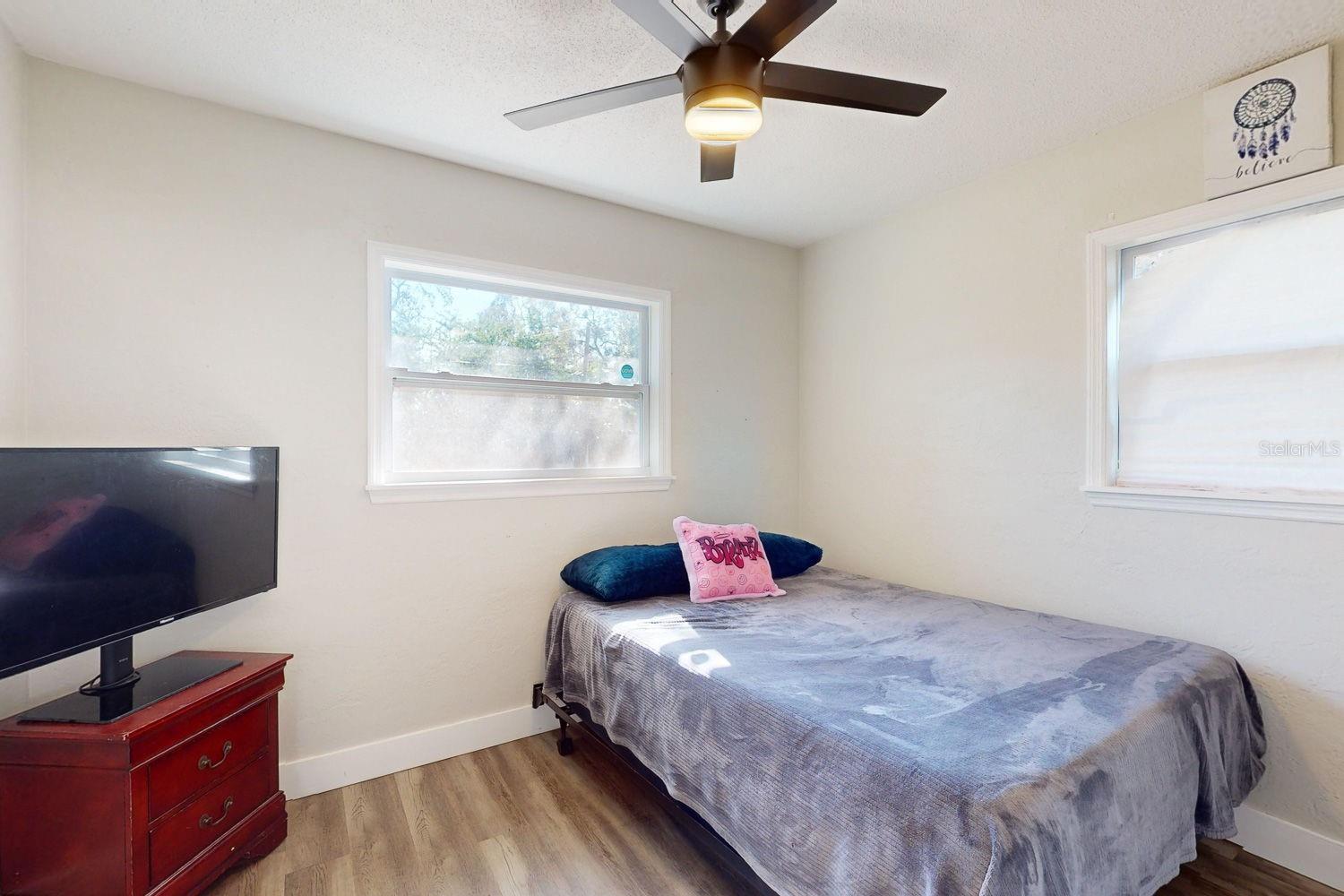 827 26th Ave S Property Photo 22