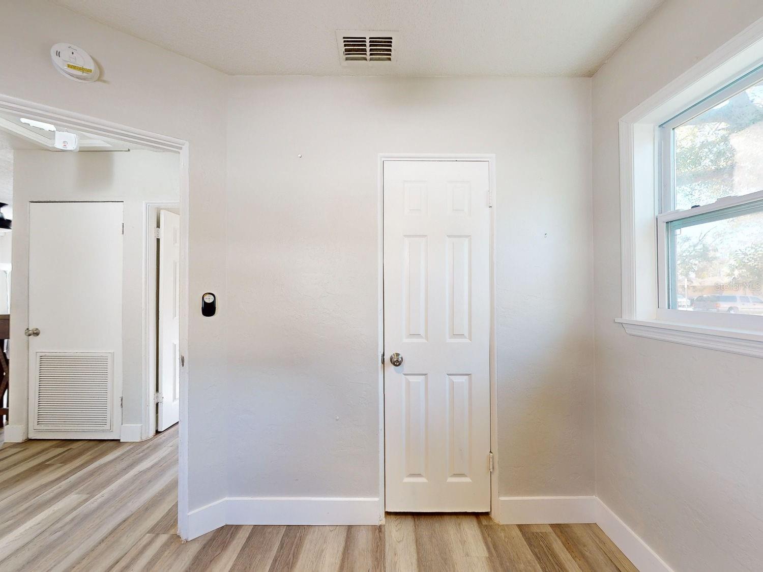 827 26th Ave S Property Photo 27