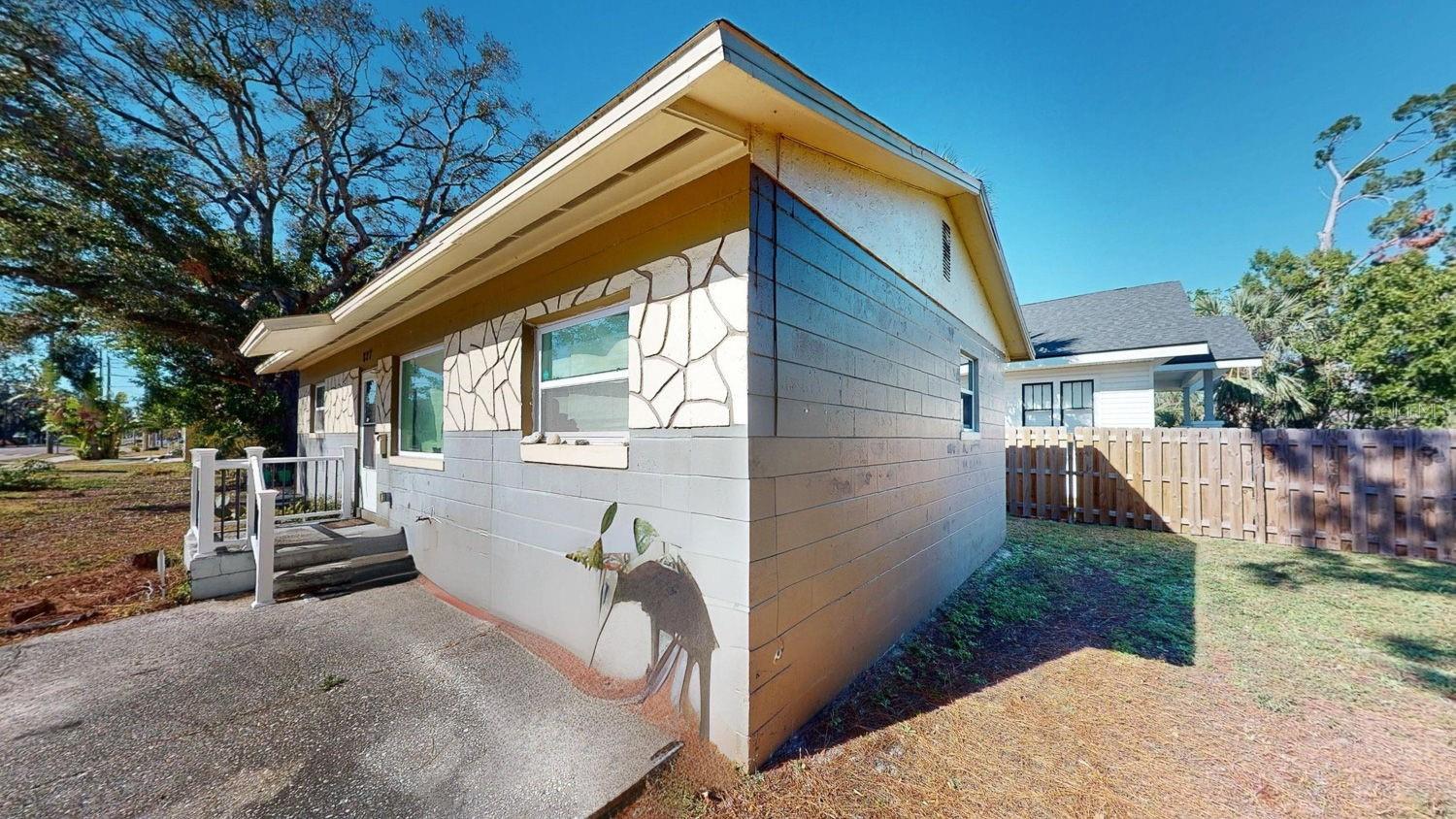 827 26th Ave S Property Photo 36