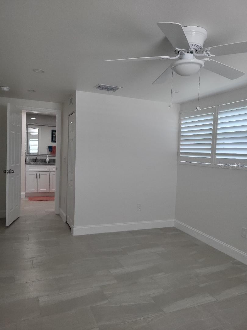 828 Blue Heron Blvd Property Photo 12