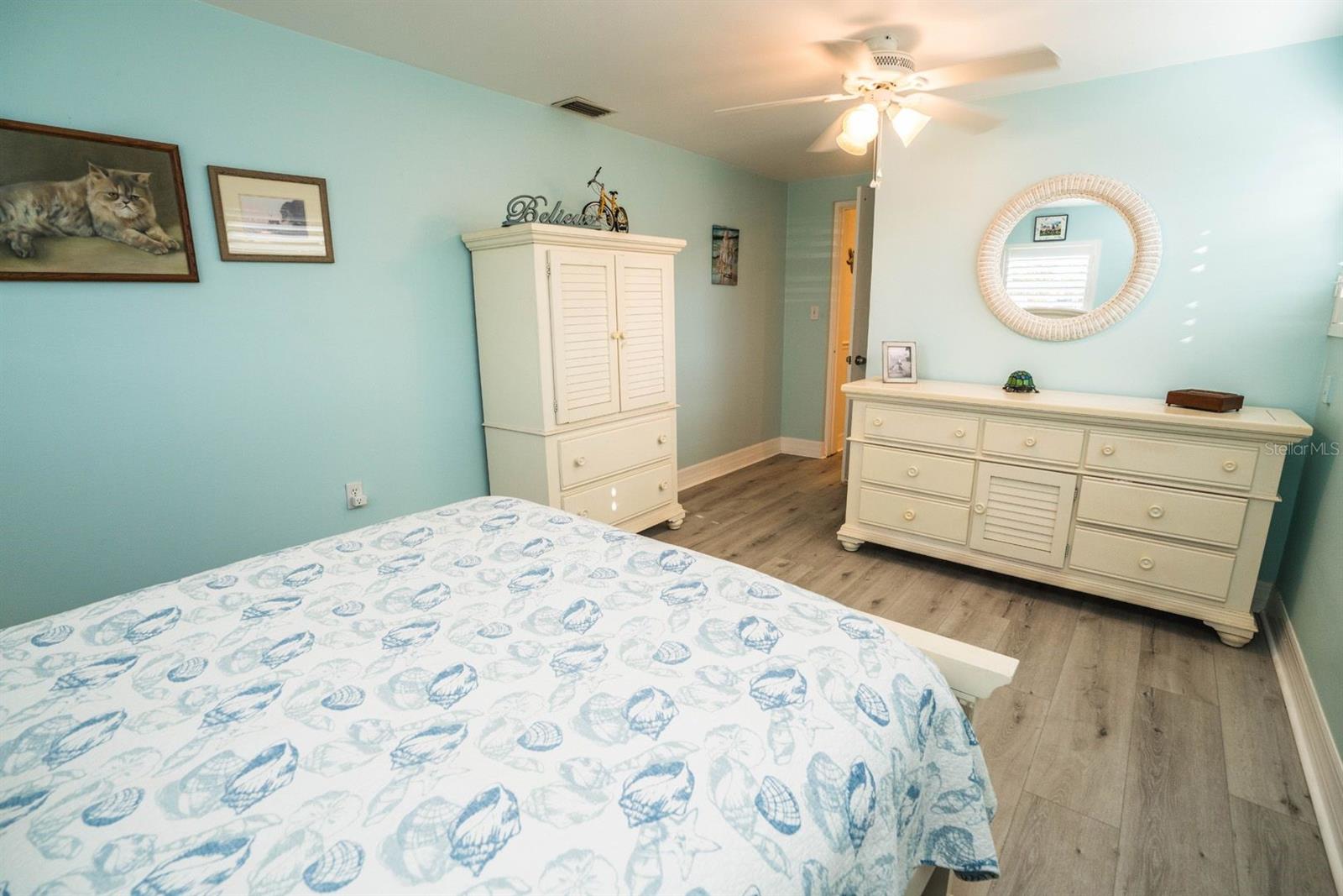 828 Blue Heron Blvd Property Photo 14