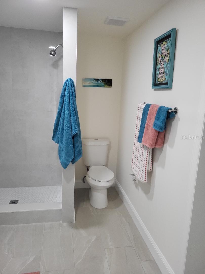 828 Blue Heron Blvd Property Photo 15