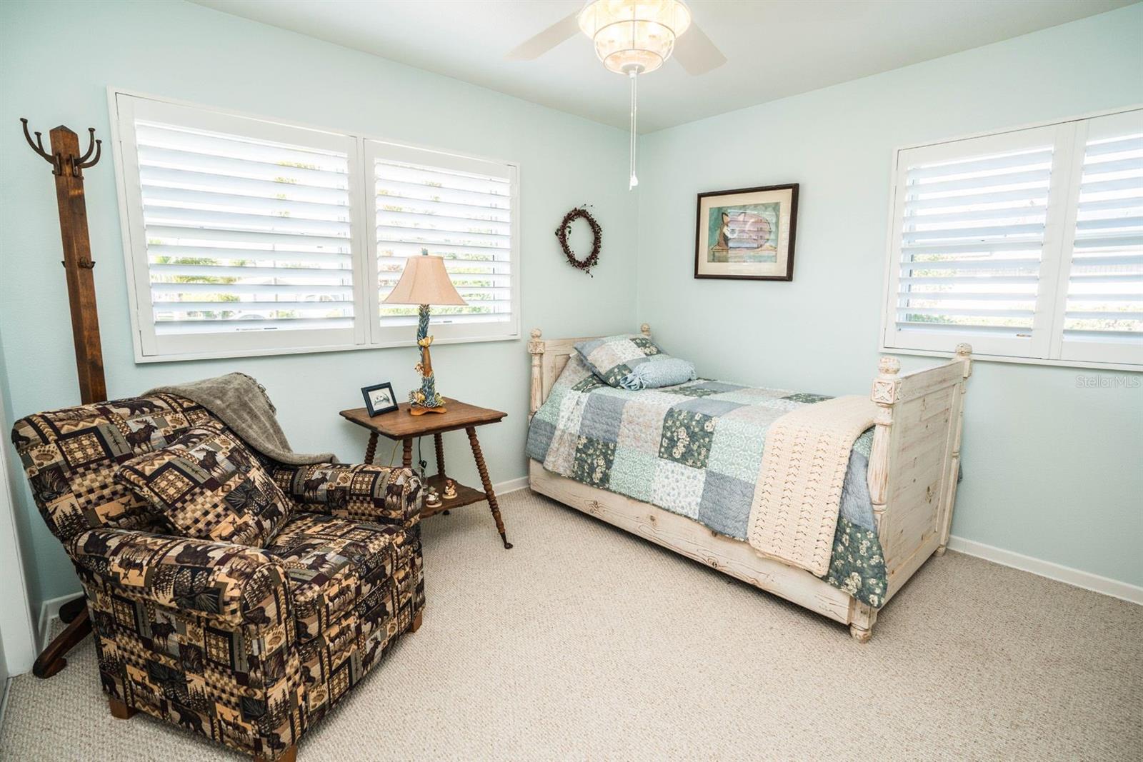 828 Blue Heron Blvd Property Photo 20