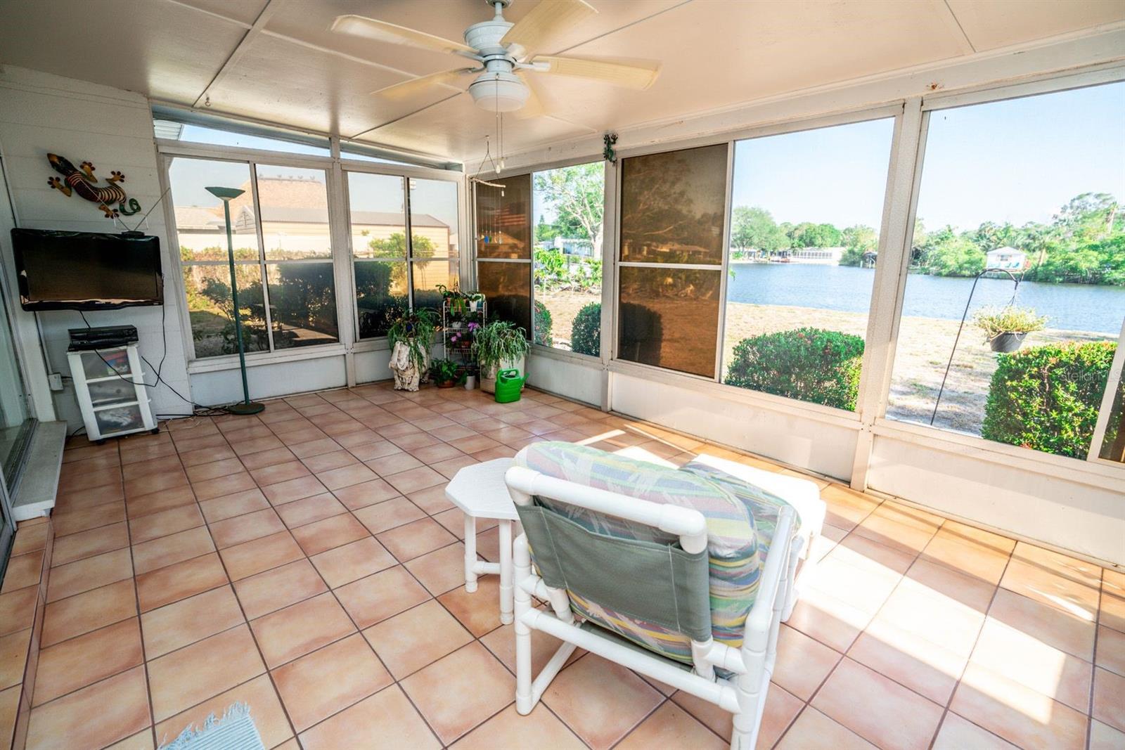 828 Blue Heron Blvd Property Photo 28