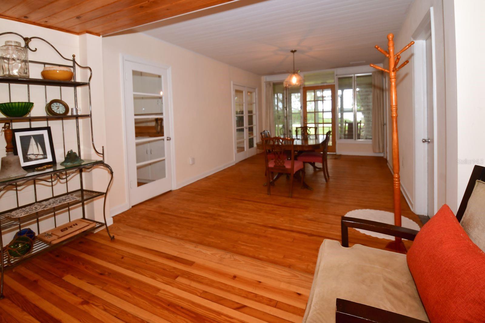 160 Bayshore Dr Property Photo 19