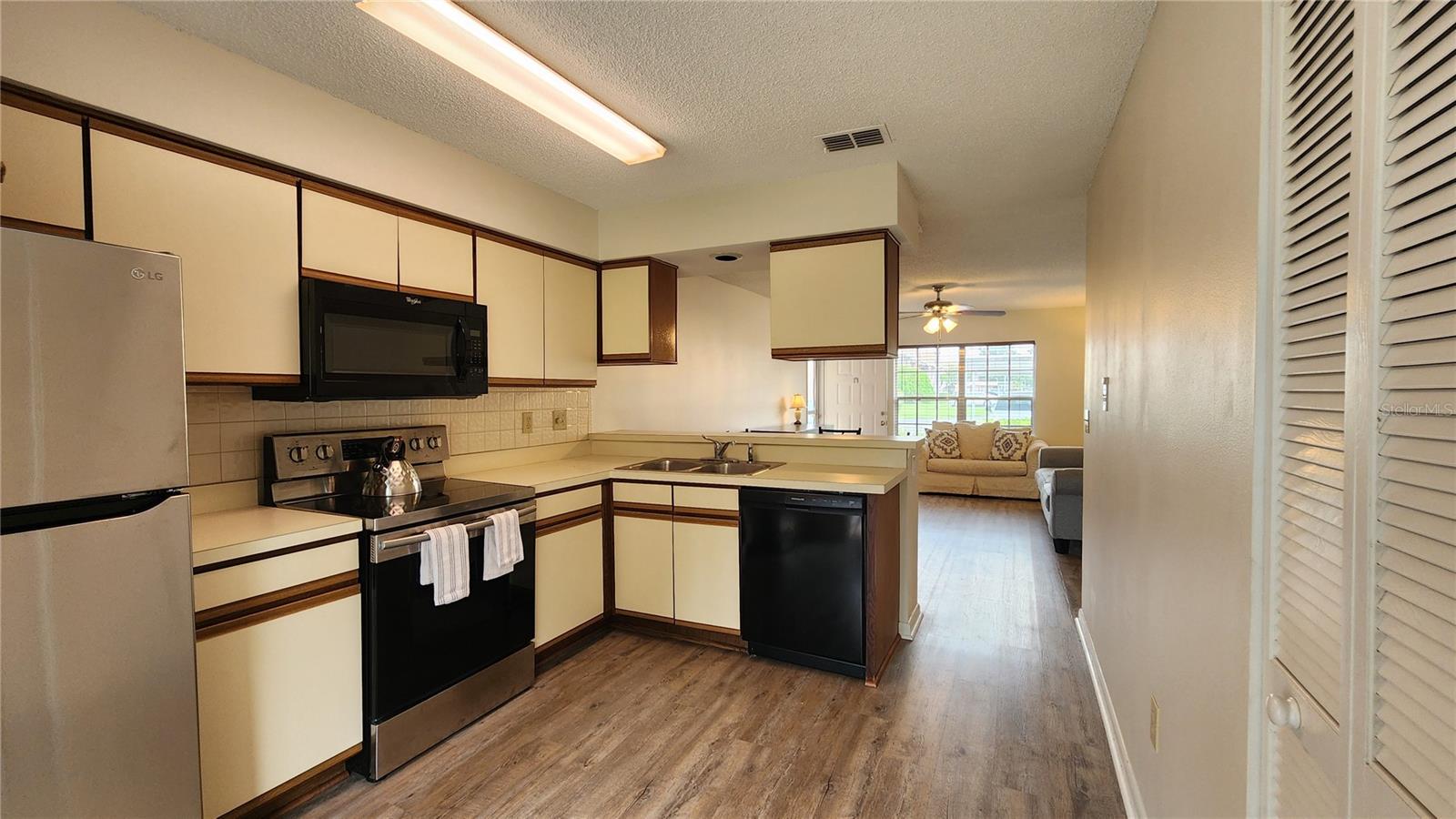 6440 Spring Flower Dr #14 Property Photo 11
