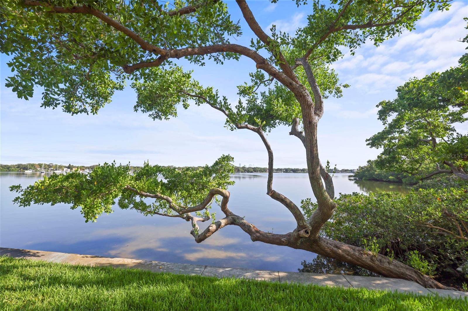 247 Pompano Dr Se #b Property Photo 18