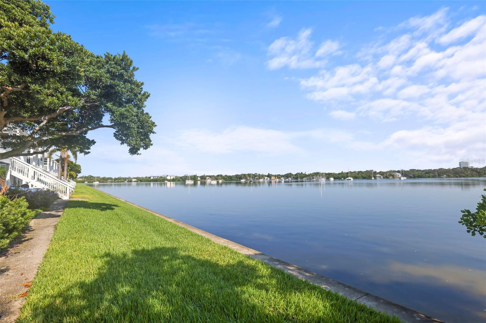 247 Pompano Dr Se #b Property Photo 36