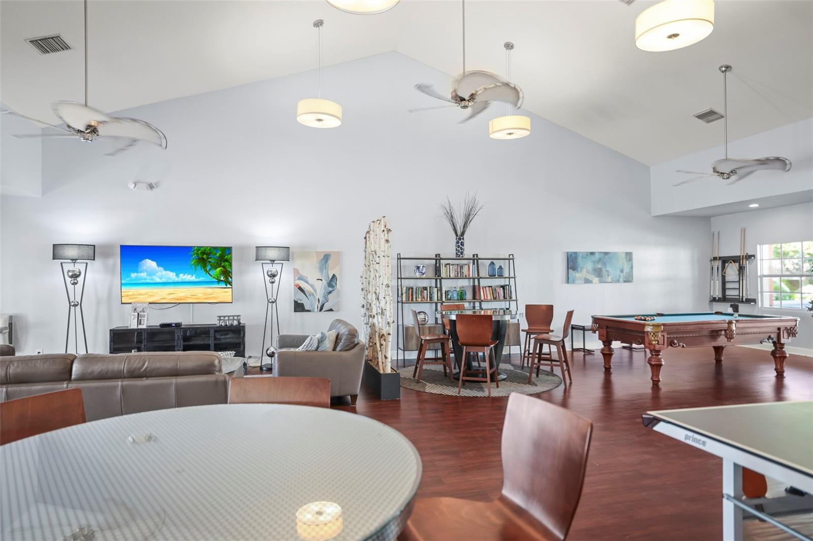 247 Pompano Dr Se #b Property Photo 43