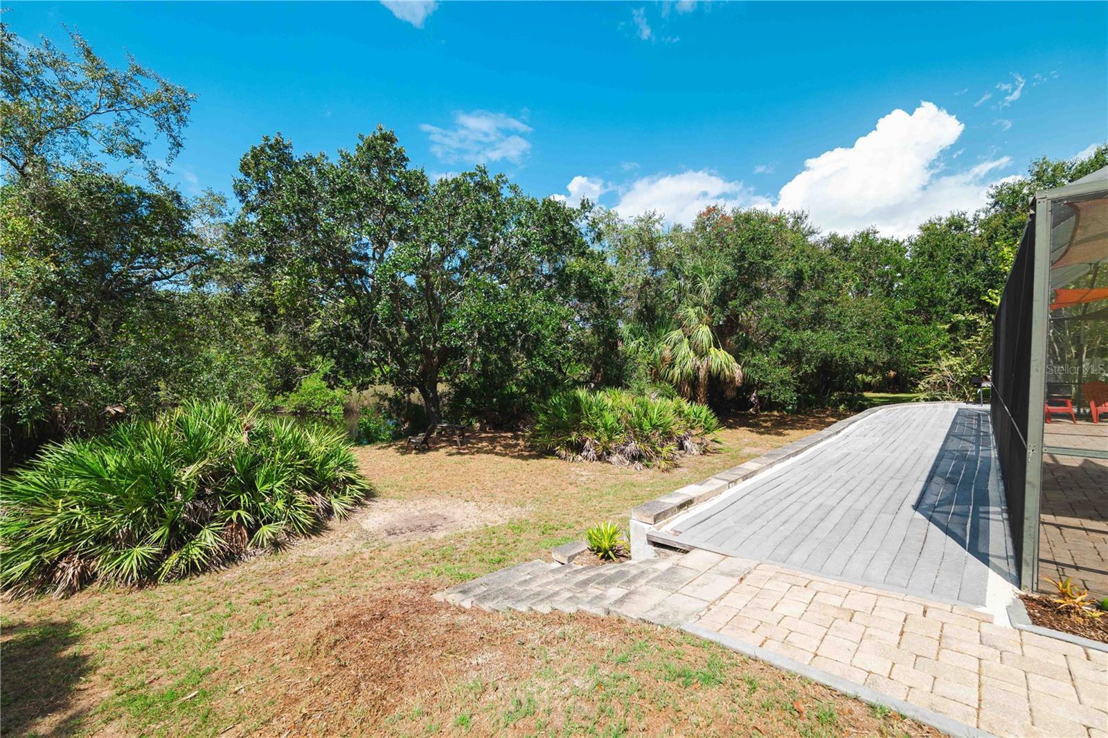 9020 N River Rd Property Photo 52