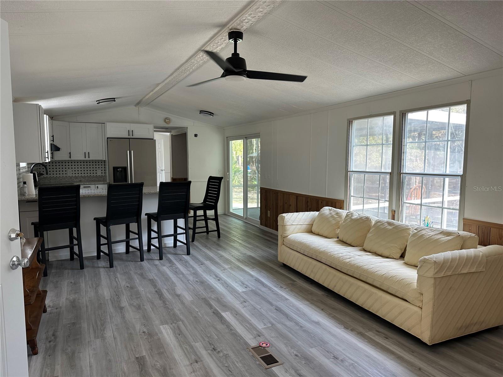 237 N Candle Pt Property Photo 5