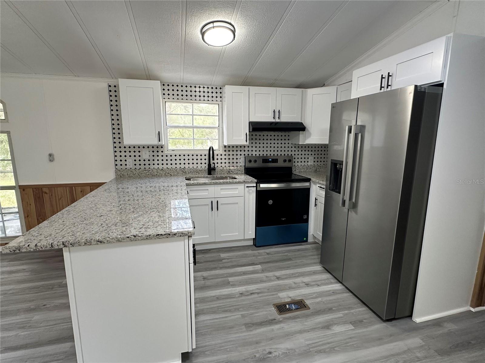 237 N Candle Pt Property Photo 6