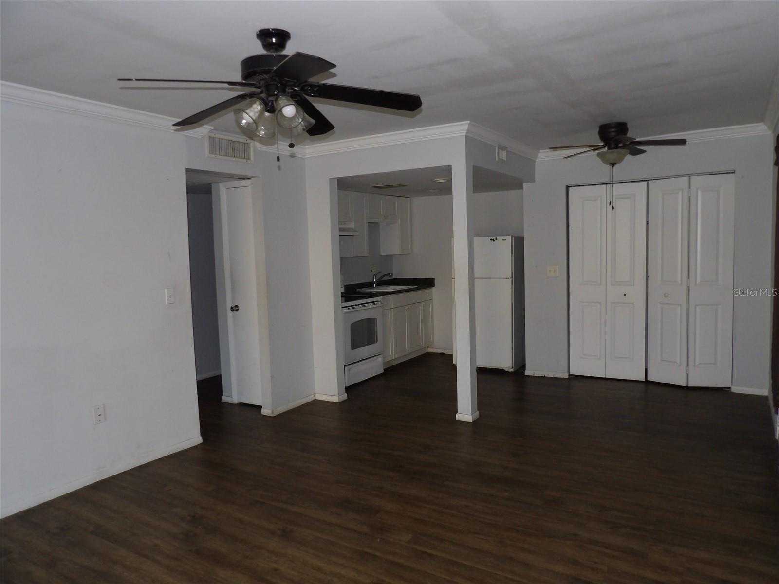 8602 Champlain #87 Property Photo 6