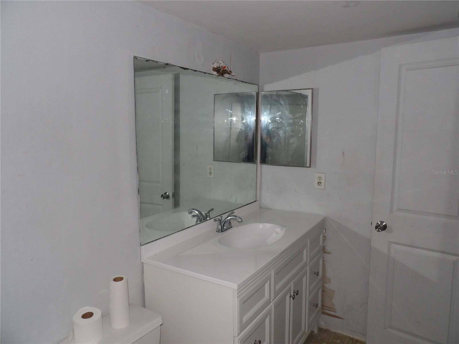 8602 Champlain #87 Property Photo 10