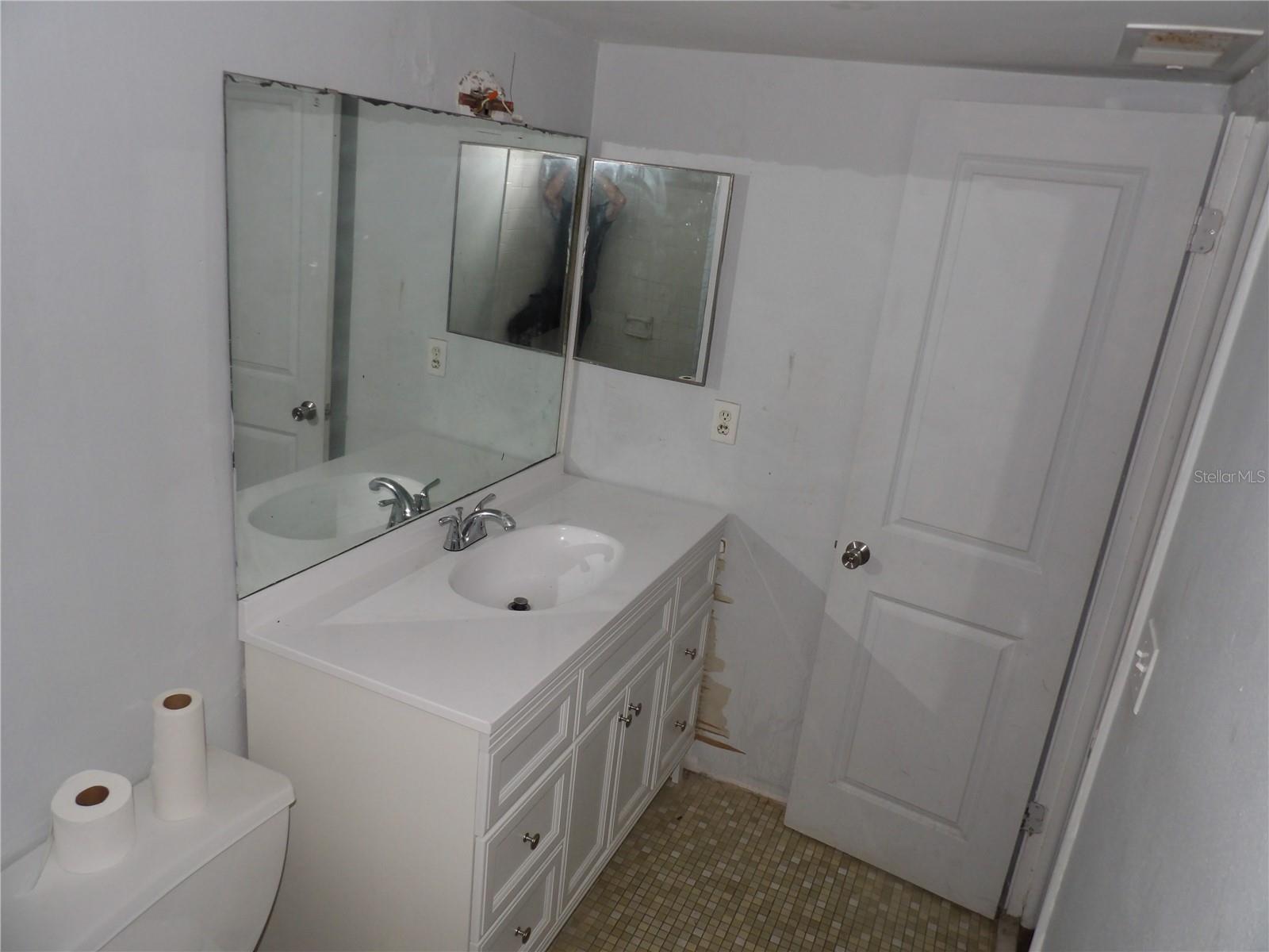 8602 Champlain #87 Property Photo 12
