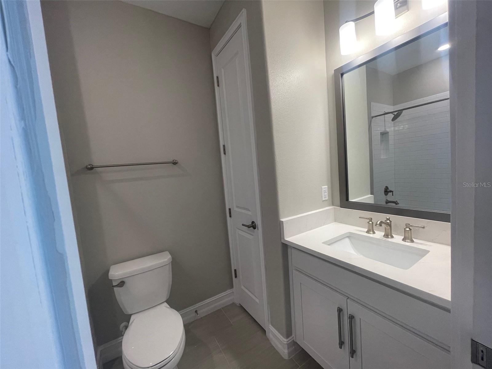 4596 Almada Ln Property Photo 12