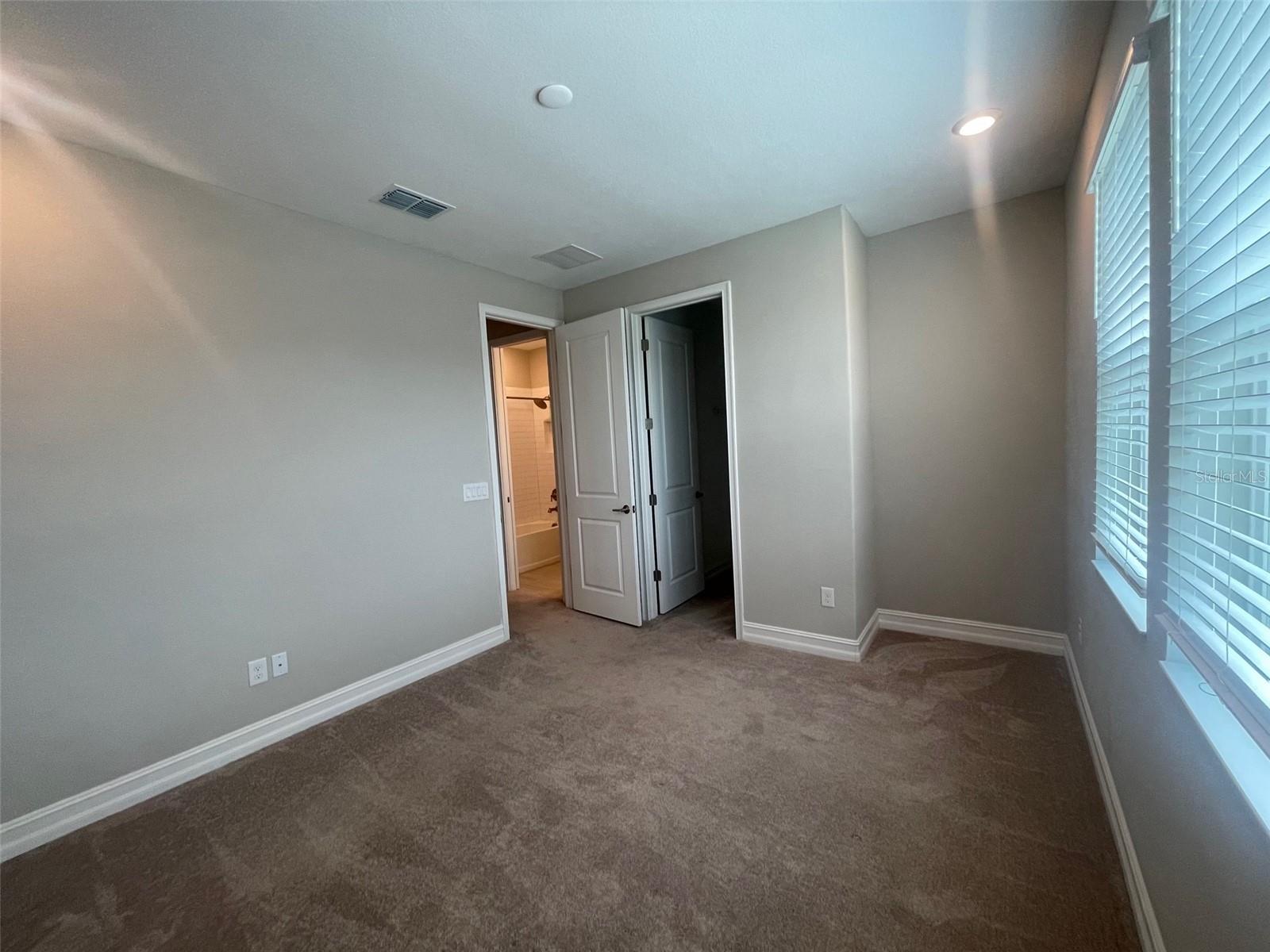 4596 Almada Ln Property Photo 13