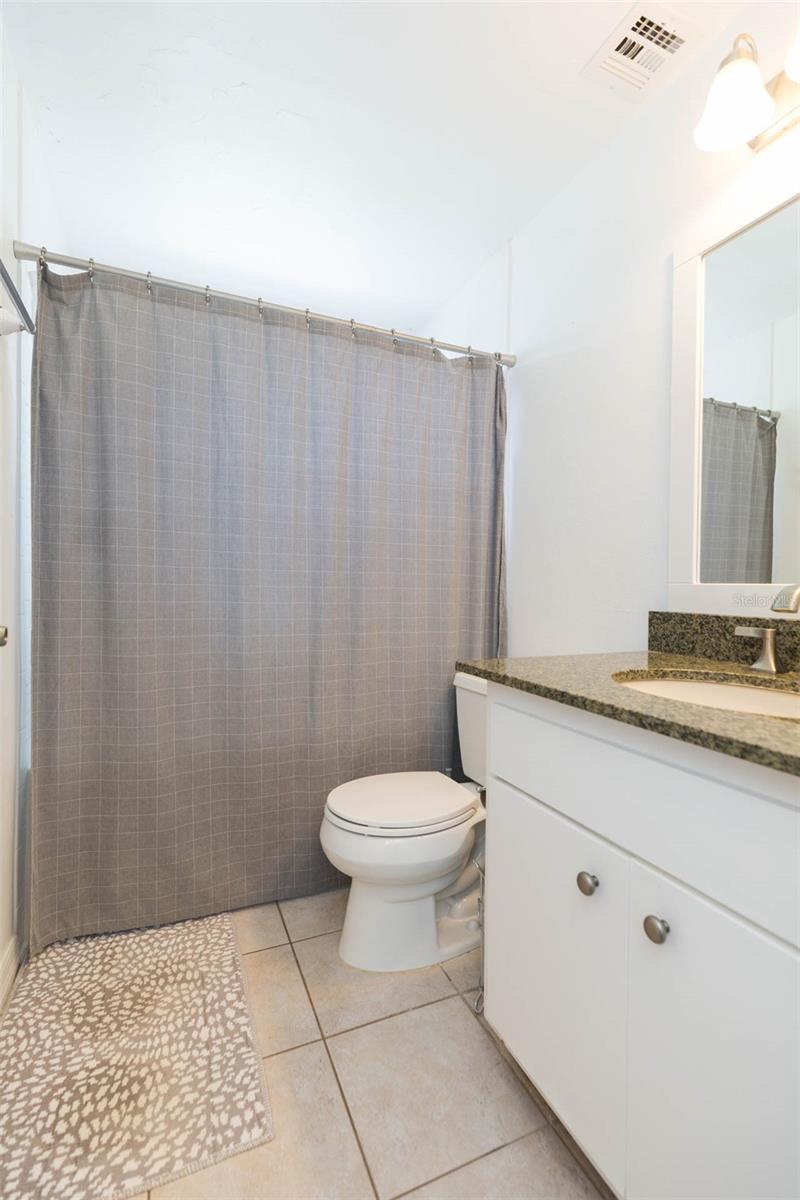 13016 Club Dr Property Photo 22