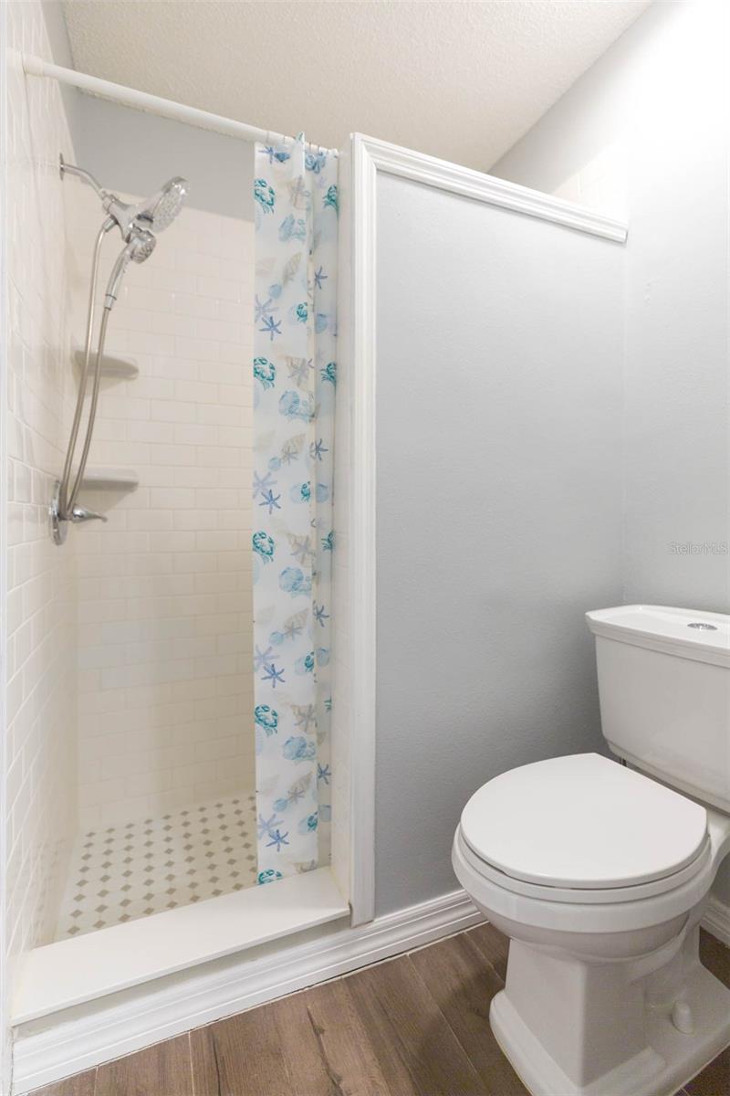 13016 Club Dr Property Photo 32