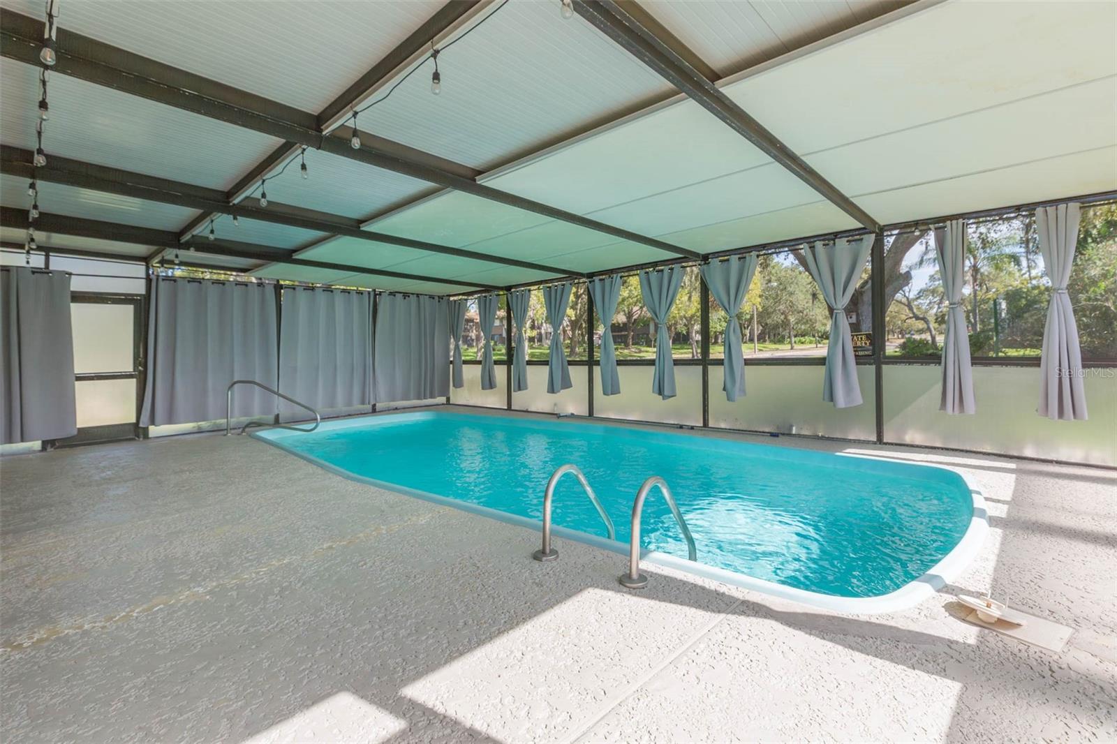13016 Club Dr Property Photo 35
