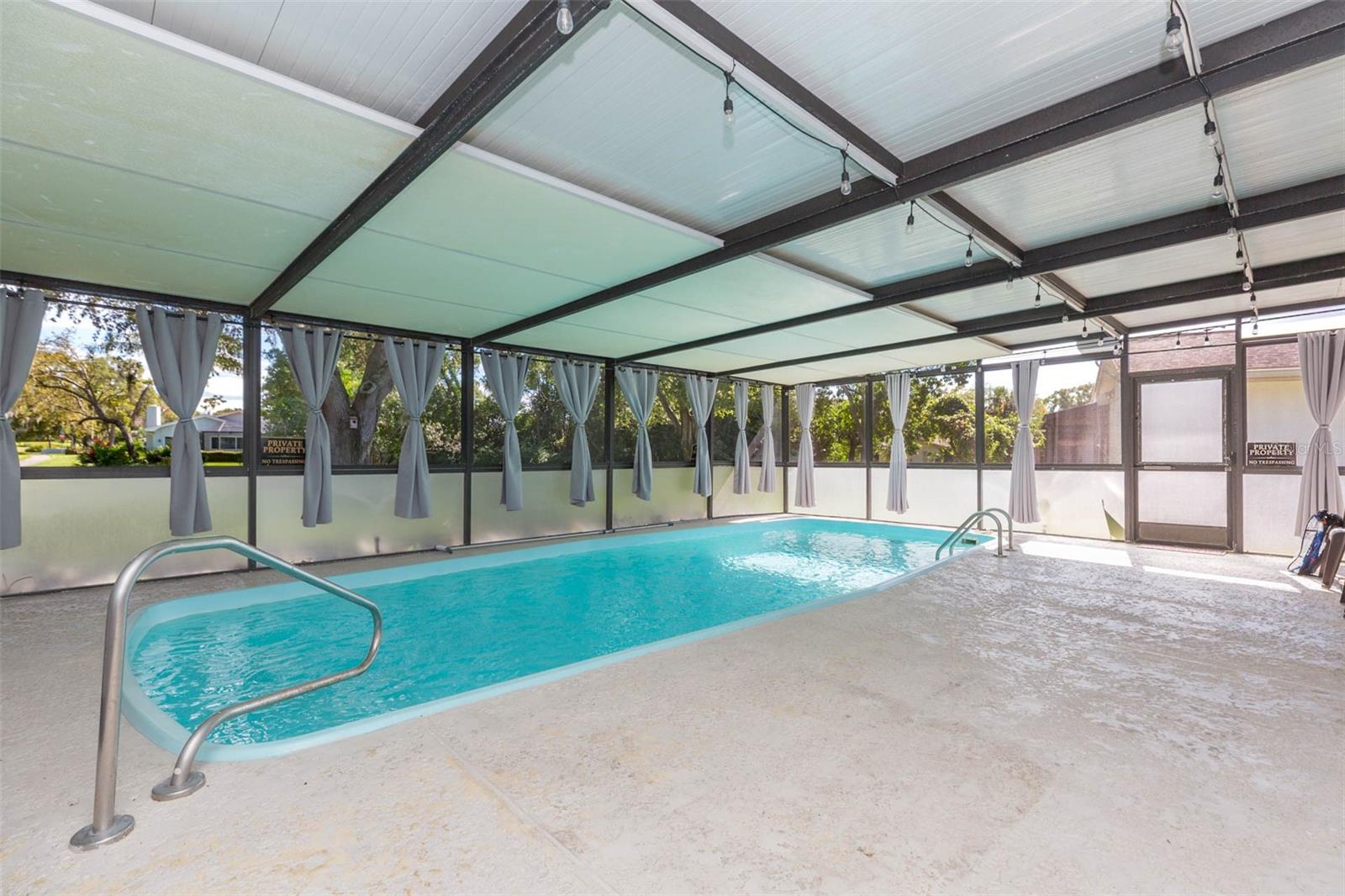 13016 Club Dr Property Photo 37