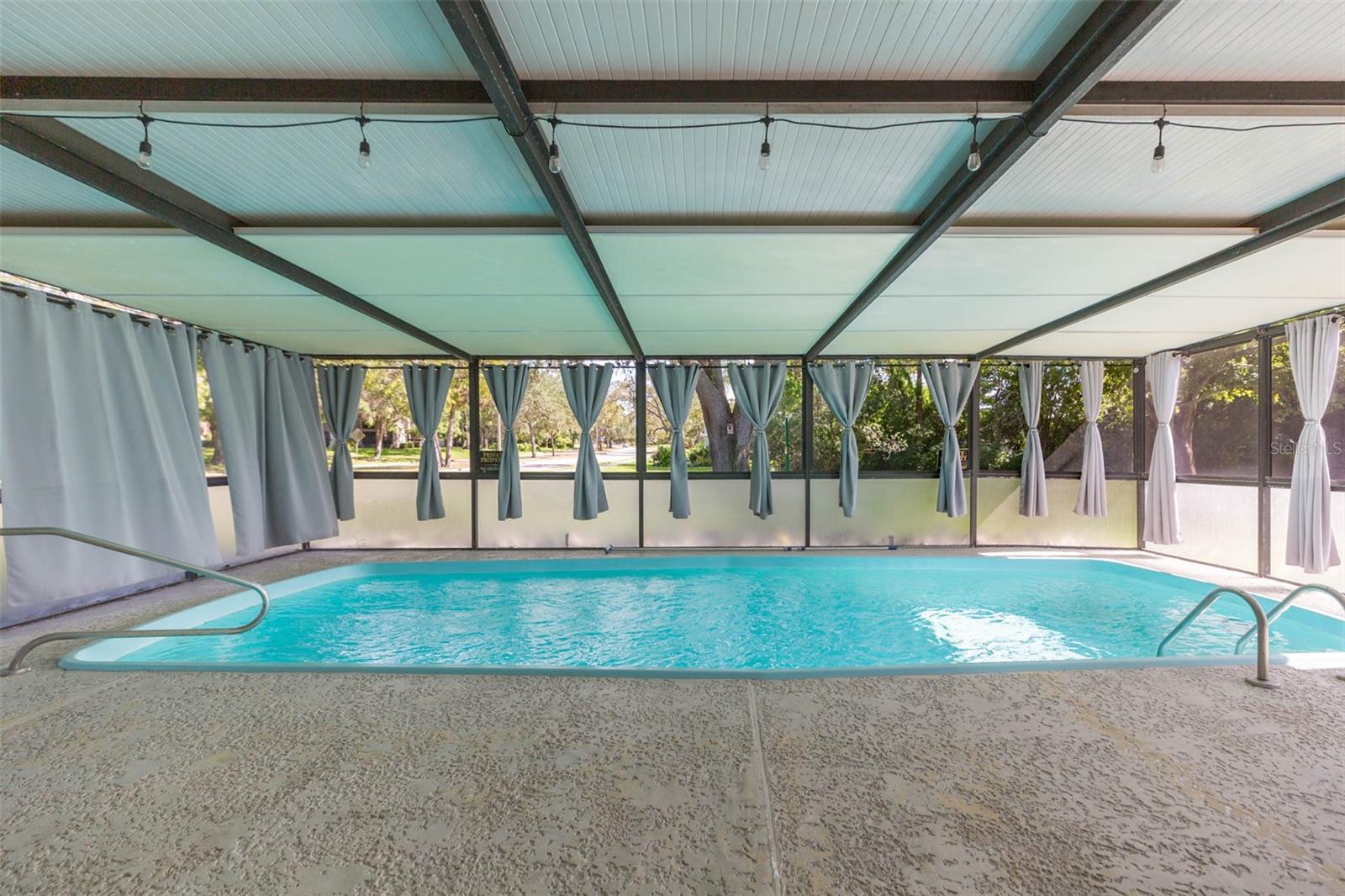 13016 Club Dr Property Photo 38