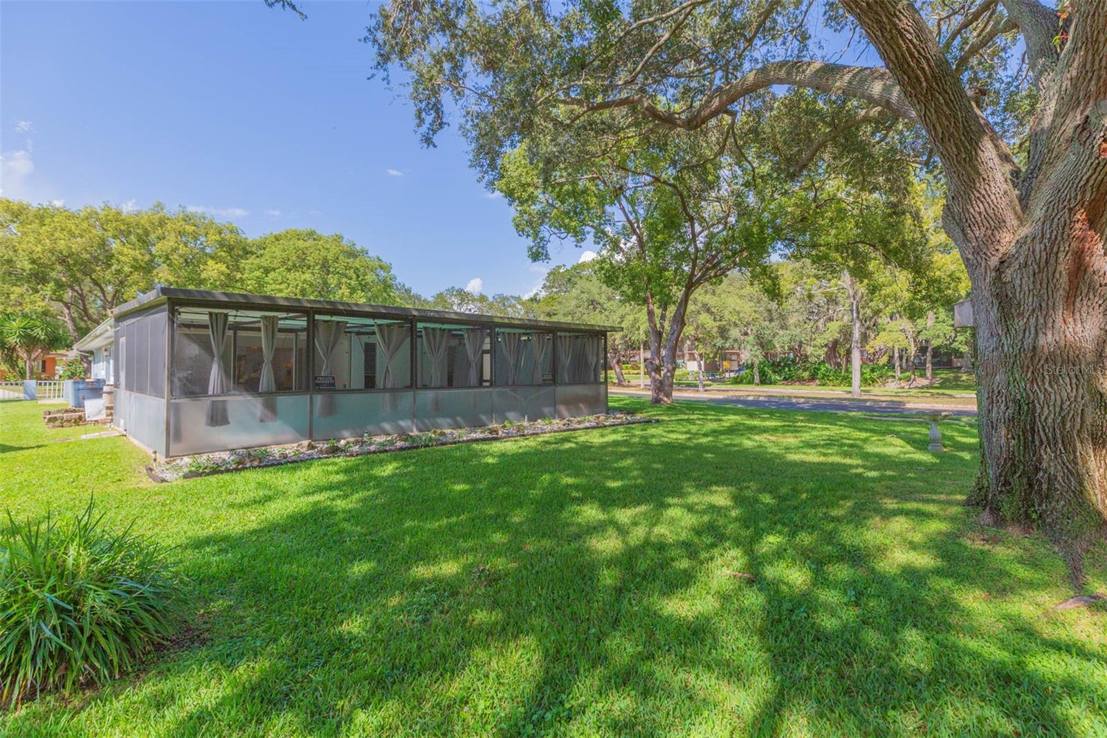 13016 Club Dr Property Photo 39