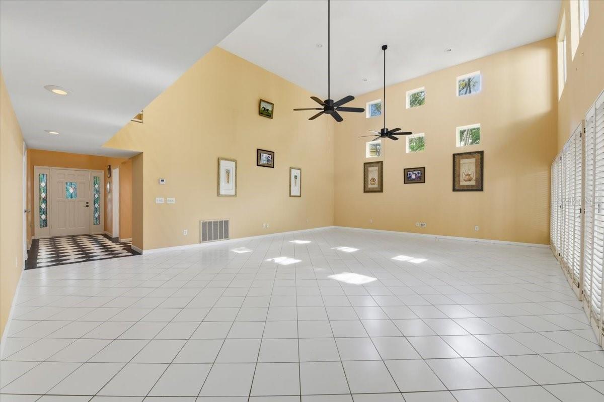 2713 Chambray Ln Property Photo 9