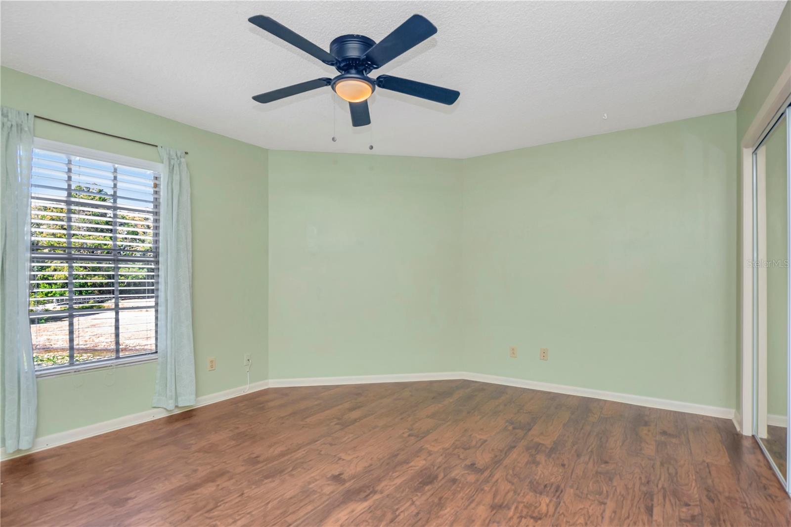 16112 Rambling Vine Dr W Property Photo 19