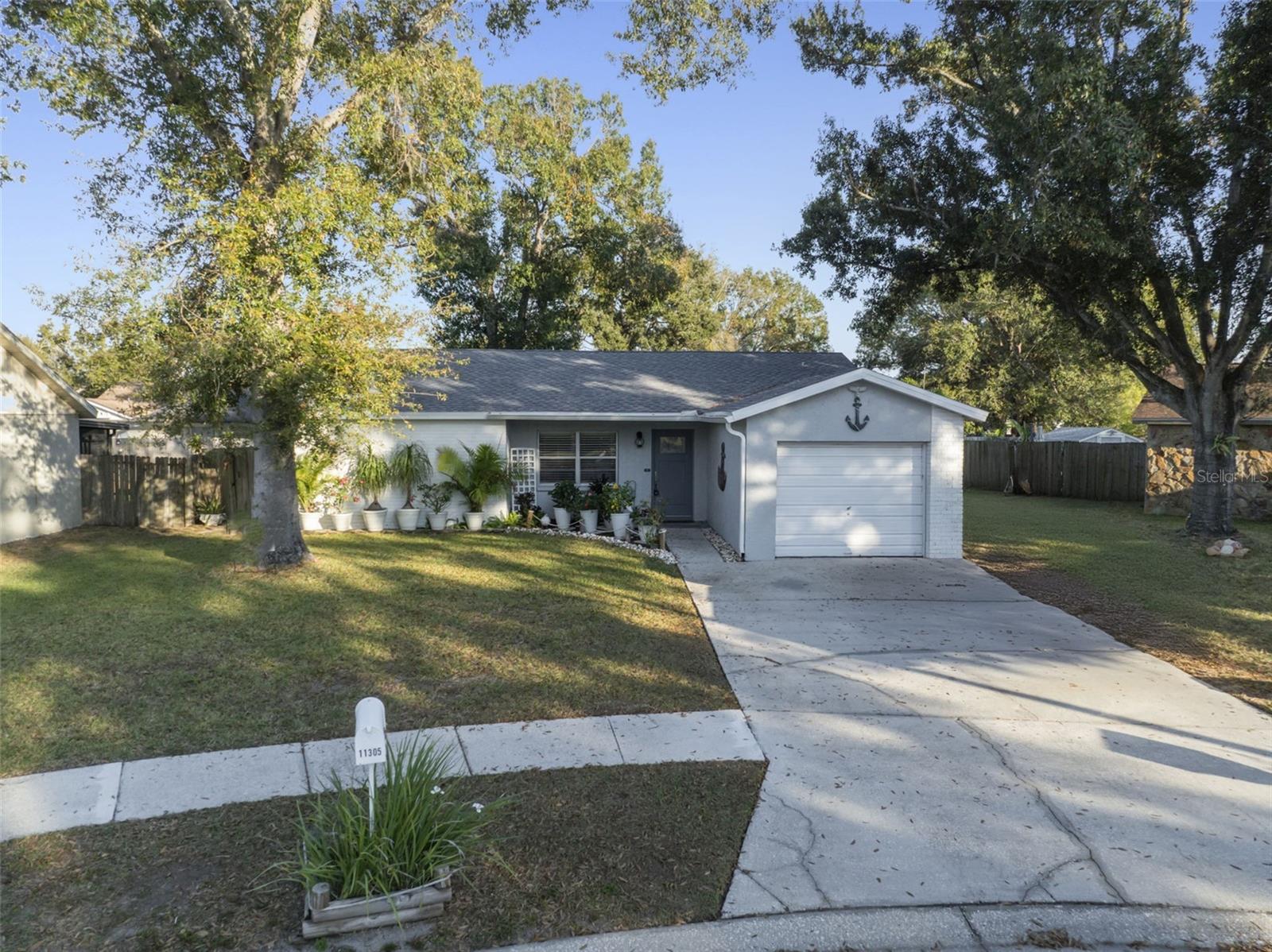 11305 Silverleaf Ct Property Photo 2