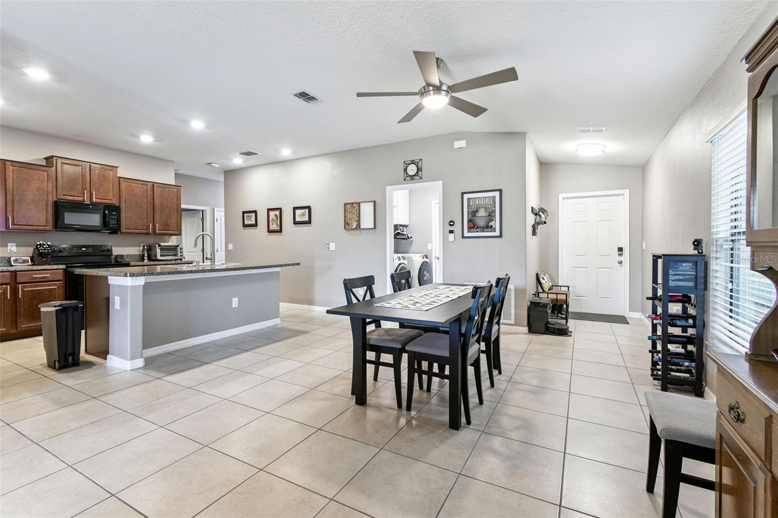 10112 Rosemary Leaf Ln Property Photo 9