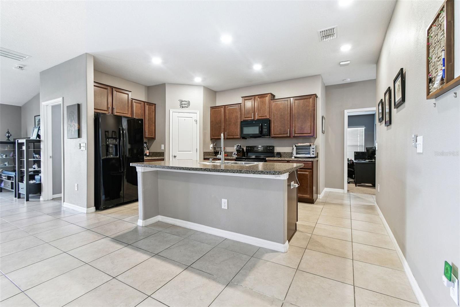 10112 Rosemary Leaf Ln Property Photo 10