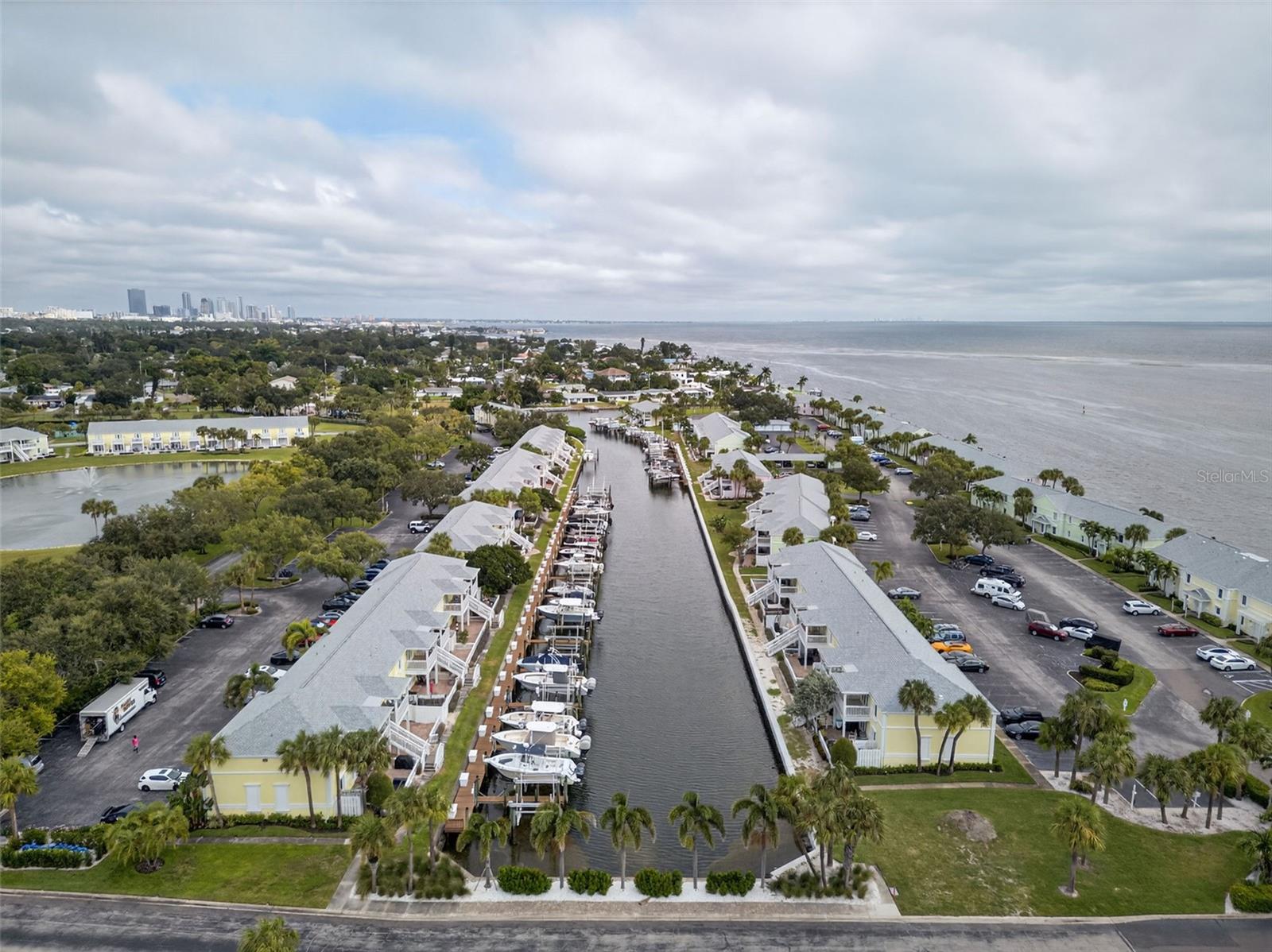 4924 BEACH DR SE #F Property Photo 1