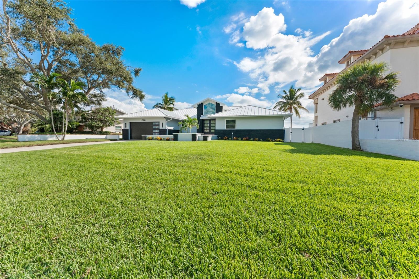 2936 68th Ave S Property Photo 5