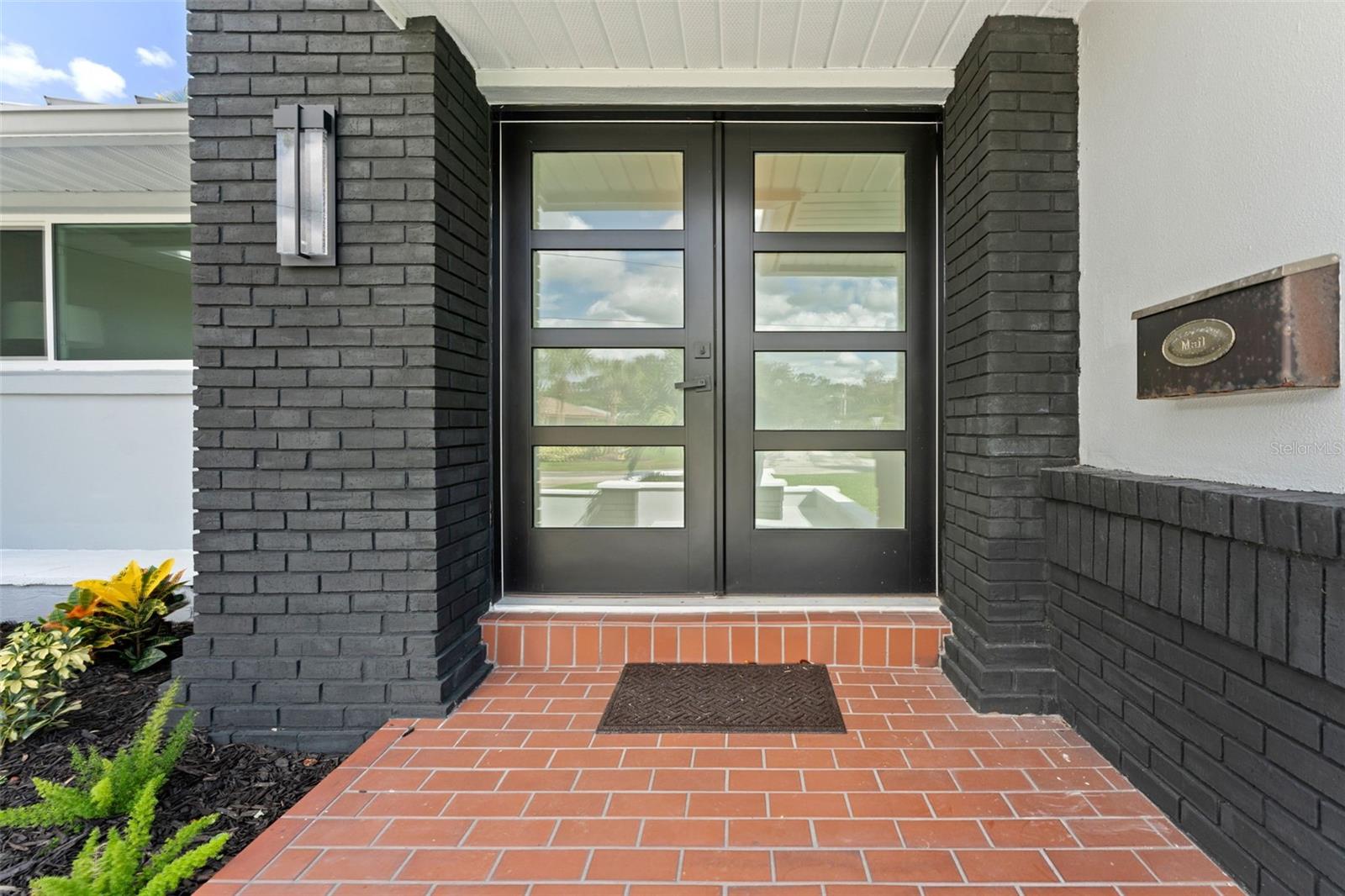 2936 68th Ave S Property Photo 8