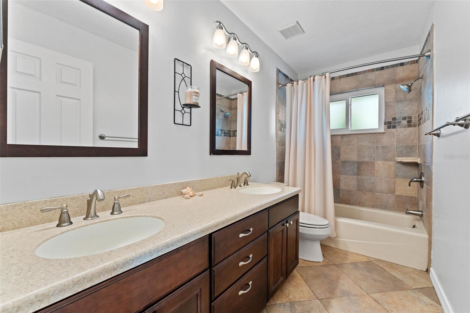 2936 68th Ave S Property Photo 43