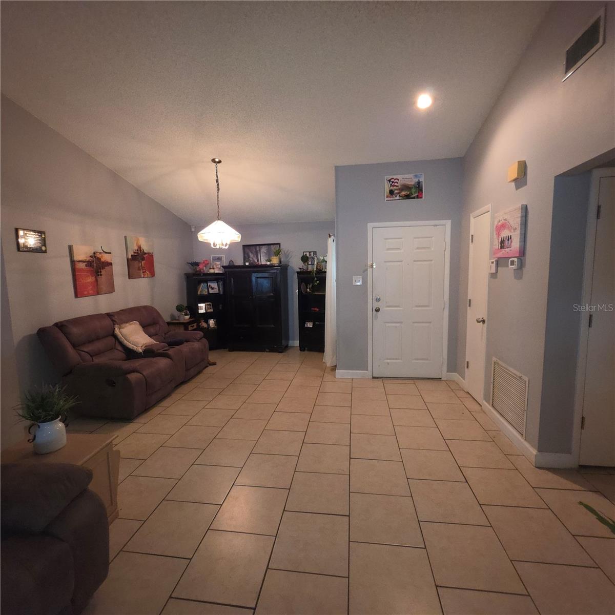 13202 Pine Creek Circle Property Photo 8