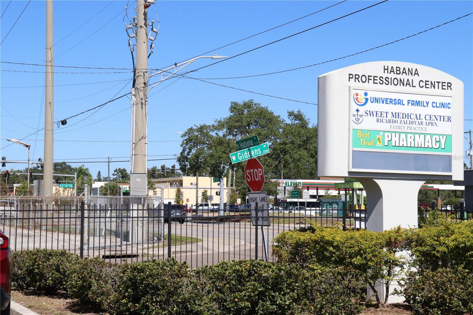 5352 N Habana Ave #c Property Photo 2