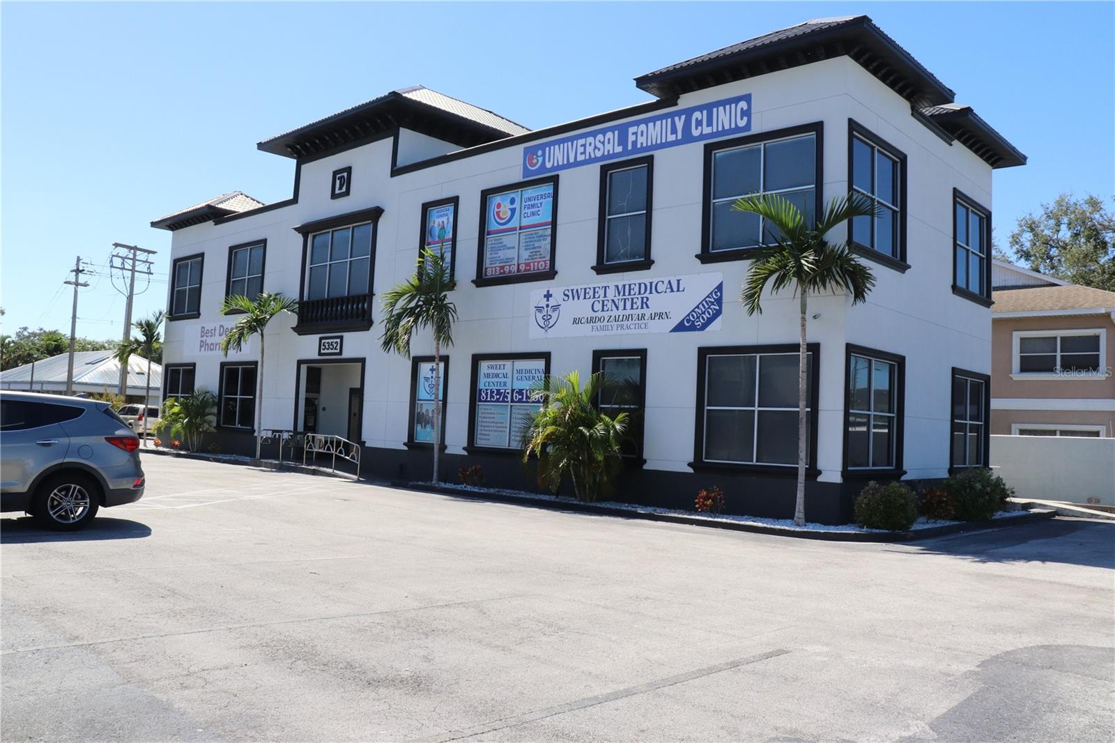 5352 N Habana Ave #c Property Photo 4