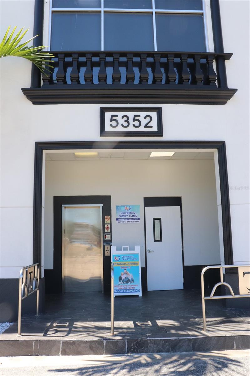 5352 N Habana Ave #c Property Photo 6