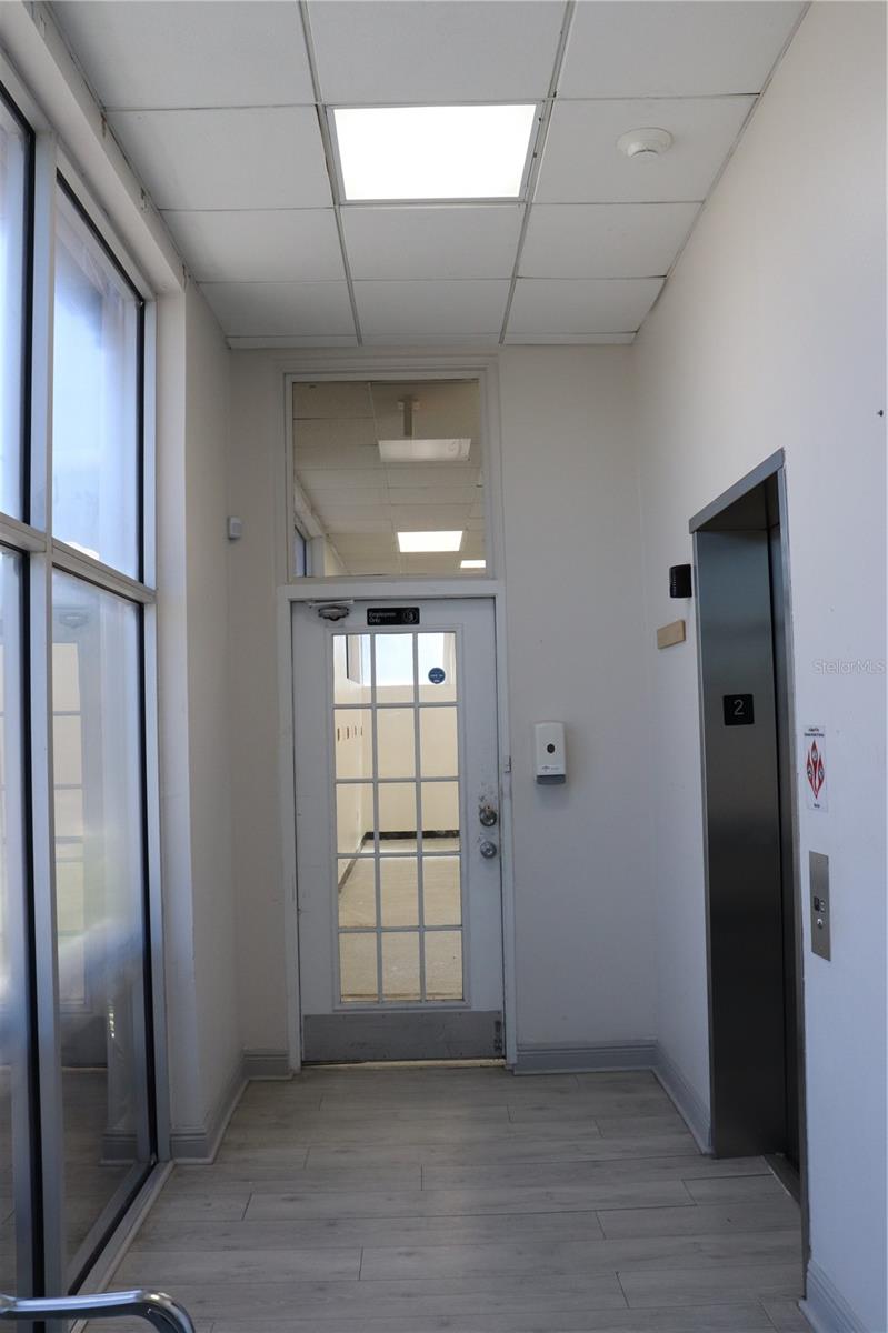 5352 N Habana Ave #c Property Photo 10