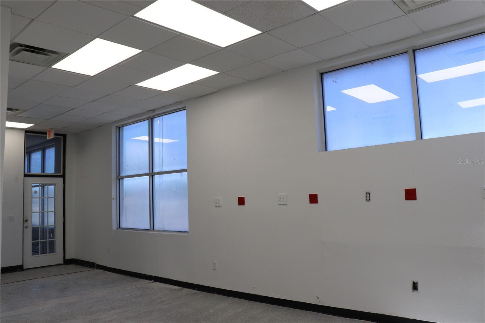 5352 N Habana Ave #c Property Photo 13